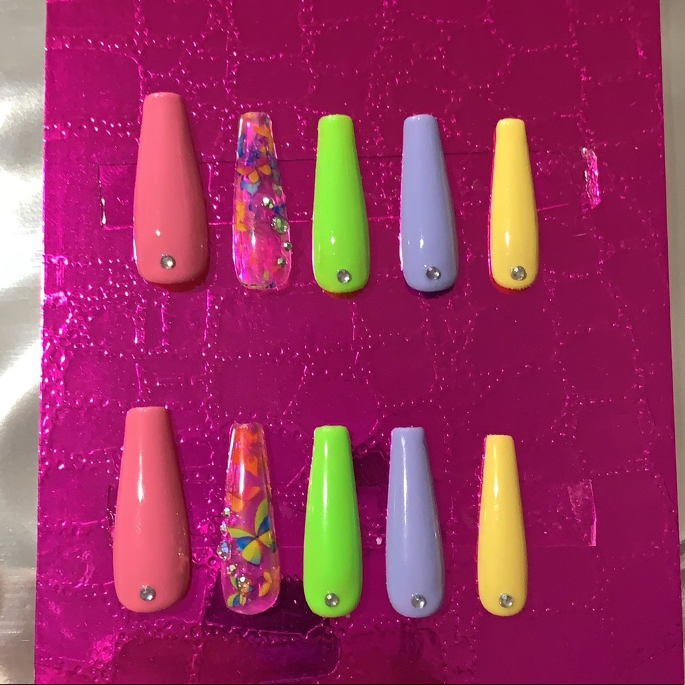 Custom Press-on Nails